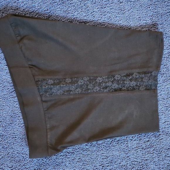 TORRID Plus Size 5"Signature waist Side Lace Bike Short Deep Black 1X - Picture 5 of 11